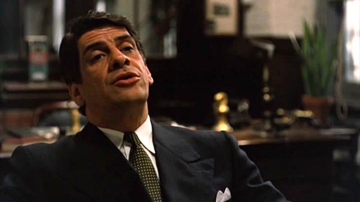Дон Корлеоне, я ищу человека с влиятельными друзьями. Мне нужен миллион наличными. И политики, которые у вас в кармане.